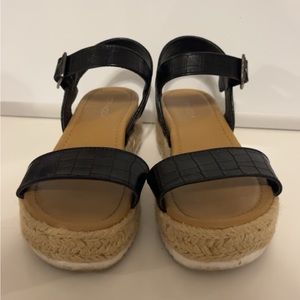 Top Moda sandals size 8